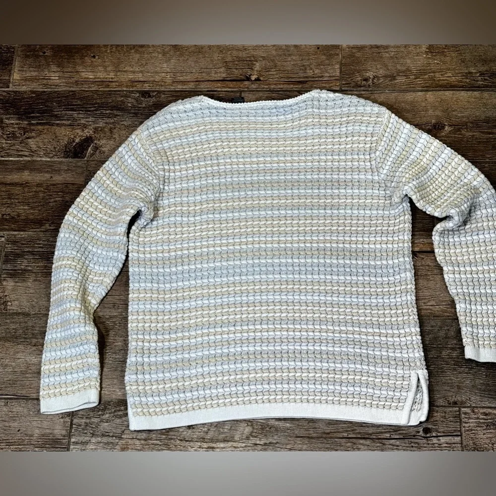 Sweater​​​ - Picture 6 of 6